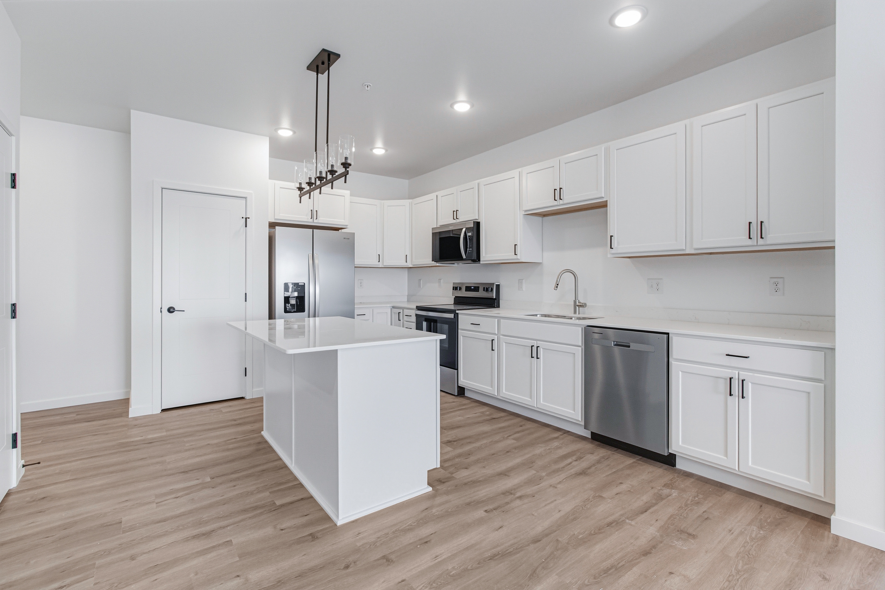 2465 62nd Avenue South - 200